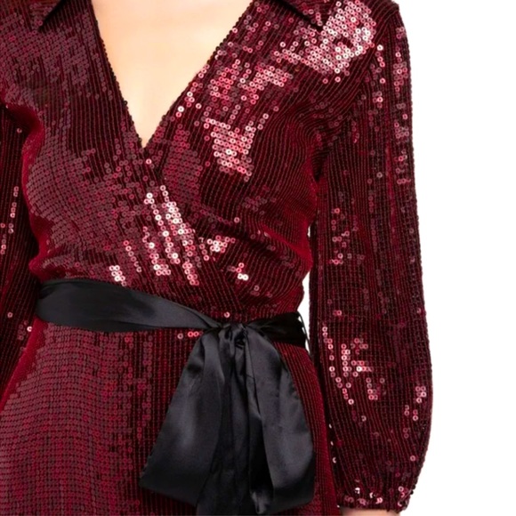 NWT - Alice & Olivia Bayley Sequin Dress - Picture 4 of 9